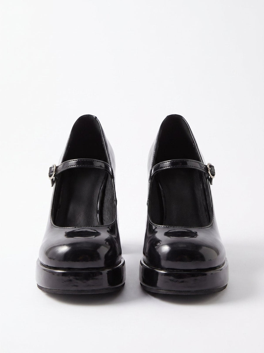 SHOES 01