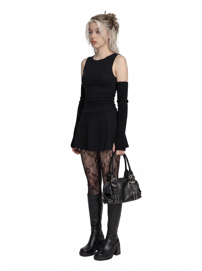 Outfit 7 — vue trois quarts